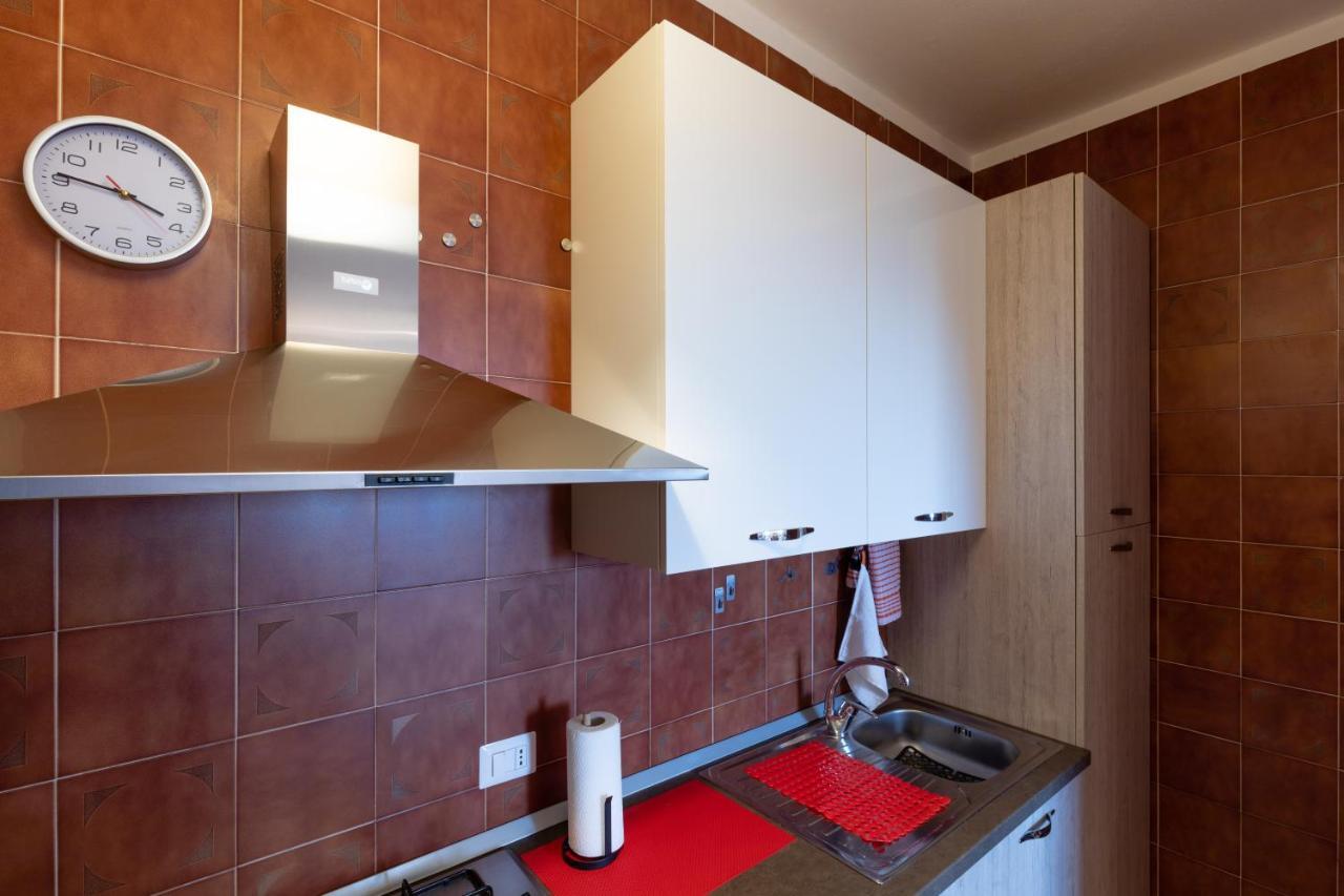 086 - Sunshine Home, 5 Minuti Dalla Spiaggia - Parcheggio Privato Gratis Incluso Ospedaletti Bagian luar foto