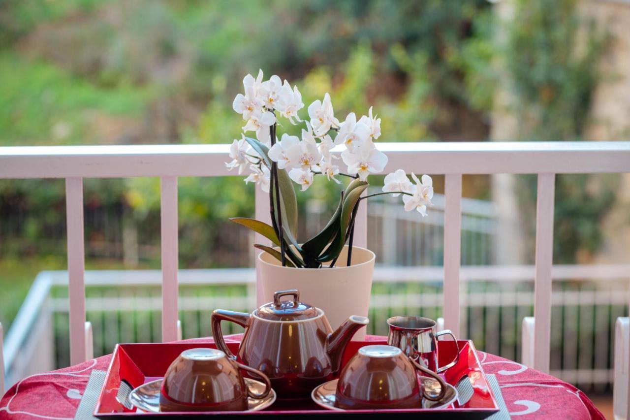 086 - Sunshine Home, 5 Minuti Dalla Spiaggia - Parcheggio Privato Gratis Incluso Ospedaletti Bagian luar foto